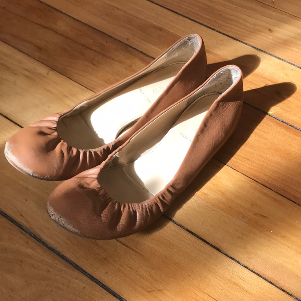 Size 9 j crew flats